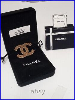 Authentic CHANEL Large CC Logo Metal Antique Gold Brooch-B21 Made In Italy RARE
