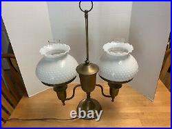 Large Antique/Vtg White Dimpled Glass Brass Double Student Desk Table Lamp