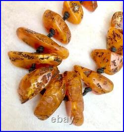 Old Amber, Antique Egg Yolk Amber, Huge/large Vtg/antique amber 110.6 gr. (V298)