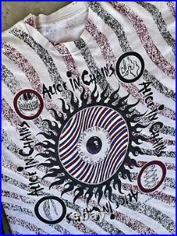 RARE Vintage 90s ALICE IN CHAINS Grunge Rock Band Concert T-Shirt by ALAN FORBES