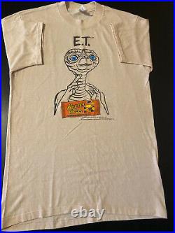 Vintage 80s 1982 E. T. Reese's Pieces Hershey Movie Promo T-Shirt Alien Candy