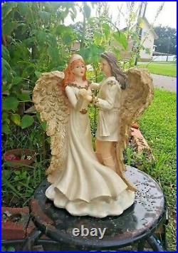 Vintage Angel Figurine cherub Girl Boy couple VTG DWK 2002 wedding 12 resin EUC