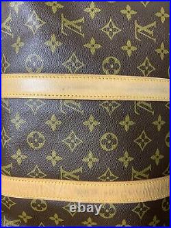 Vintage Authentic Louis Vuitton Keepall 45 In Monogram