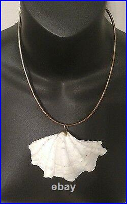 Vtg Ruffled Large Seashell Pendant Clam Tridacna Gigas On Wire Chain Necklace
